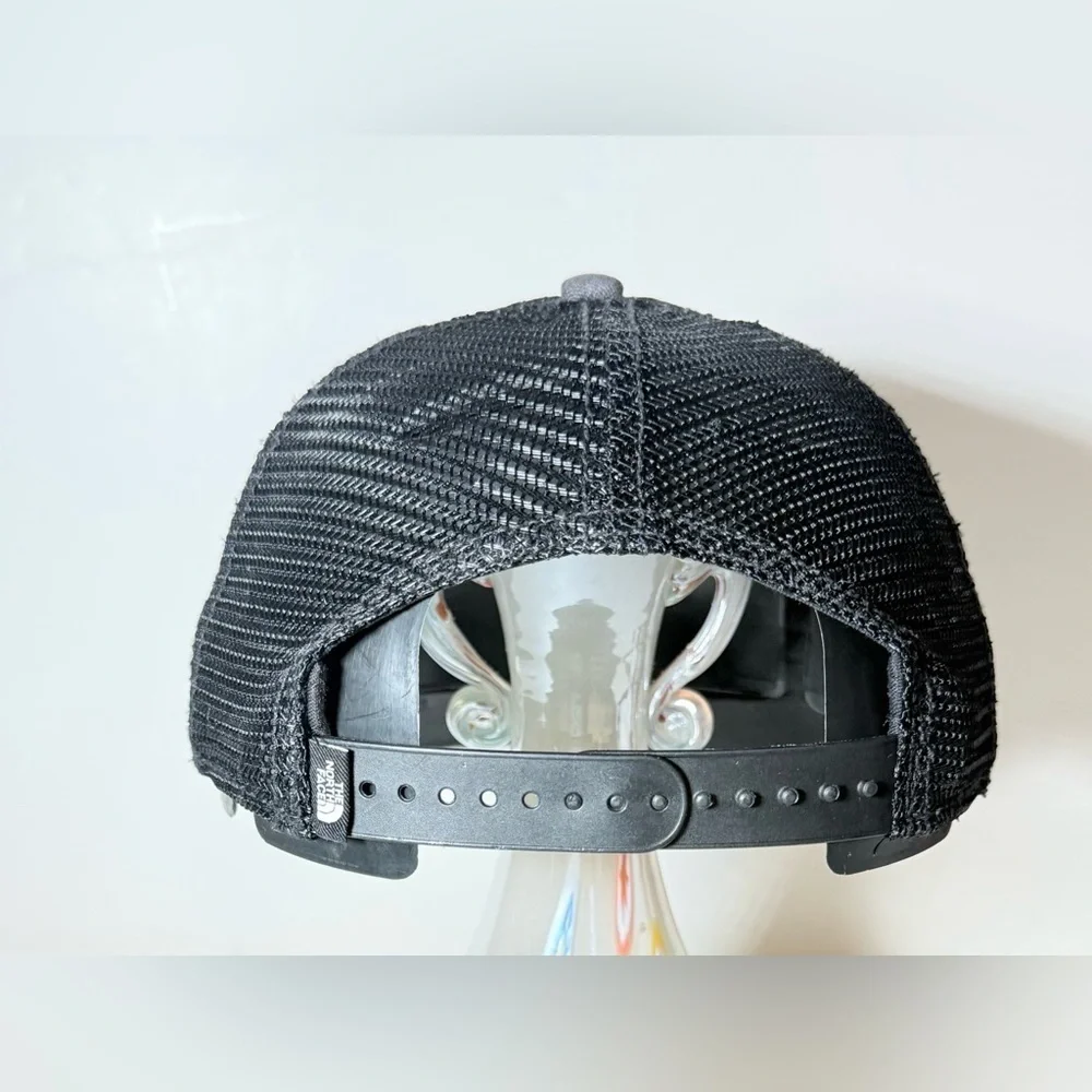 The North Face Two-Tone Gray and Black Hat